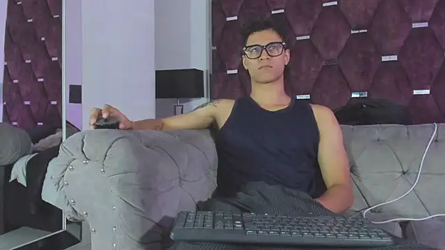 TonyBenedetti online show from 06/08/26, 01:28