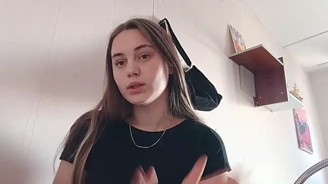 Snapshot of VeloraStar chatting on 04/07/26, 09:10 VeloraStar online show from 04/07/26, 09:10