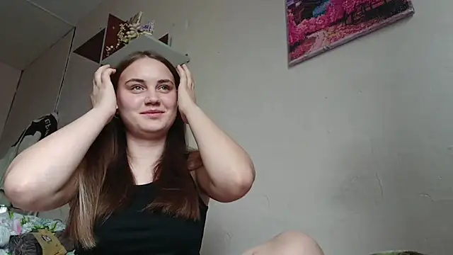 Snapshot of VeloraStar chatting on 04/10/26, 09:03 VeloraStar online show from 04/10/26, 09:03