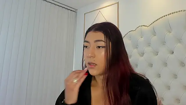 Sara funy online show from 05/08/26, 11:26