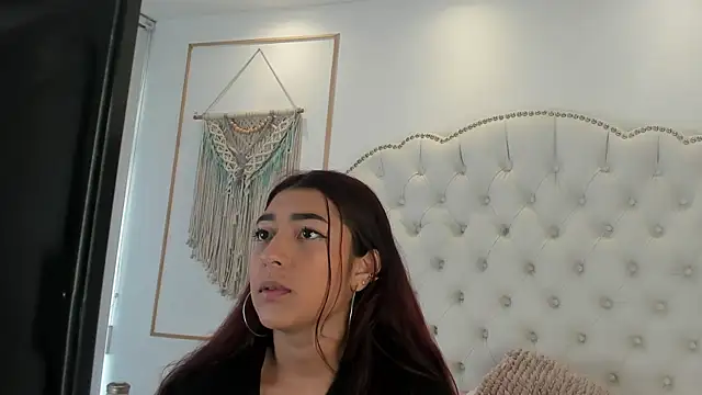 Sara funy online show from 05/22/26, 11:27