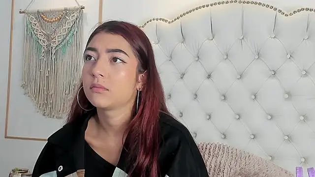 Sara funy online show from 05/29/26, 11:41