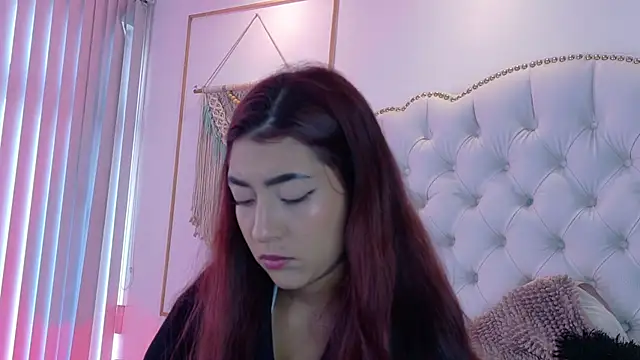 Sara funy online show from 06/08/26, 11:32