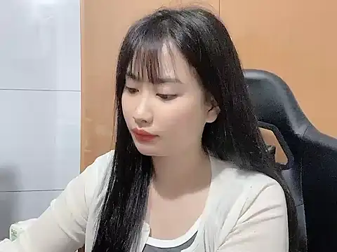 Snapshot of Sunny2868 chatting on 03/05/26, 05:47 Sunny2868 online show from 03/05/26, 05:47