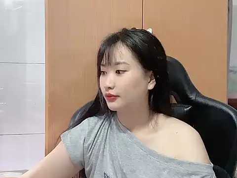 Snapshot of Sunny2868 chatting on 03/06/26, 02:57 Sunny2868 online show from 03/06/26, 02:57