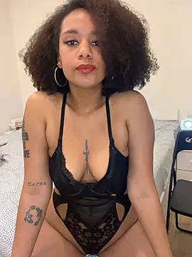 Snapshot of tokishaaa10 chatting on 03/05/26, 04:08 tokishaaa10 online show from 03/05/26, 04:08