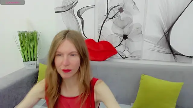 Mira XOo online show from 04/10/26, 01:49