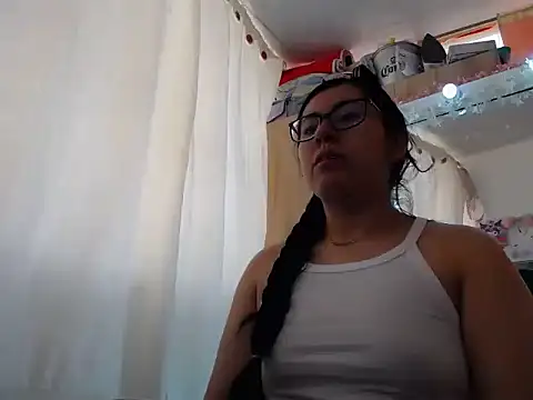 Snapshot of Marian_ballesteros chatting on 04/27/26, 01:20 Marian ballesteros online show from 04/27/26, 01:20