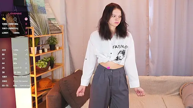 Snapshot of CharaSturdy chatting on 03/06/26, 06:54 CharaSturdy online show from 03/06/26, 06:54