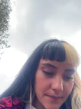 Snapshot of Sara_92 chatting on 03/12/26, 05:08 Sara 92 online show from 03/12/26, 05:08