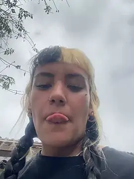 Sara 92 online show from 06/28/26, 06:14