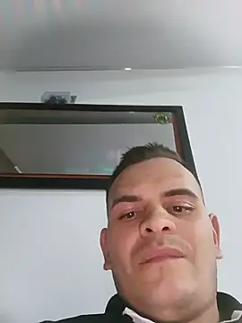 Snapshot of Edwin_Q chatting on 06/09/26, 03:29 Edwin Q online show from 06/09/26, 03:29