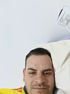 Snapshot of Edwin_Q chatting on 06/19/26, 05:12 Edwin Q online show from 06/19/26, 05:12
