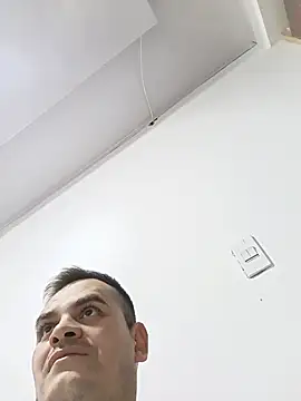 Snapshot of Edwin_Q chatting on 07/10/26, 04:28 Edwin Q online show from 07/10/26, 04:28