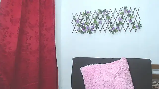 Assly Love online show from 06/05/26, 10:48