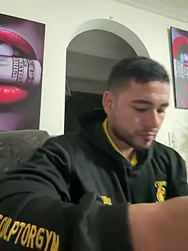 Snapshot of amon_1998 chatting on 03/04/26, 03:45 amon 1998 online show from 03/04/26, 03:45