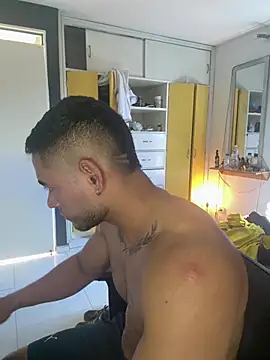 Snapshot of amon_1998 chatting on 03/07/26, 02:47 amon 1998 online show from 03/07/26, 02:47