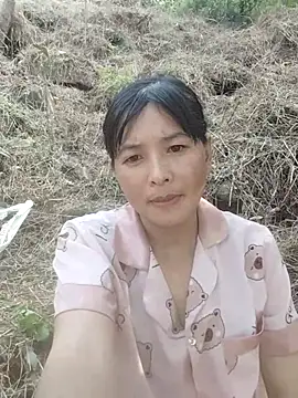 Snapshot of rinrin7700 chatting on 03/31/26, 08:26 rinrin7700 online show from 03/31/26, 08:26