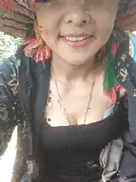 Snapshot of rinrin7700 chatting on 04/11/26, 03:11 rinrin7700 online show from 04/11/26, 03:11