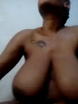 Snapshot of MistressShirleyXXX81 chatting on 03/24/26, 09:09 MistressShirleyXXX81 online show from 03/24/26, 09:09