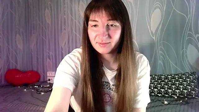 Birdie Kiss online show from 05/18/26, 01:28