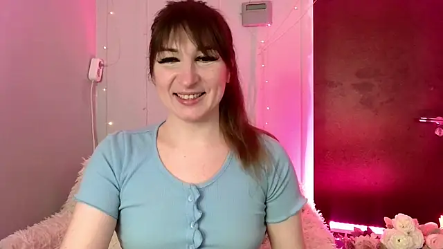 Birdie Kiss online show from 06/23/26, 07:45