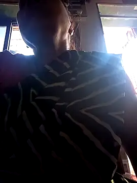 Snapshot of aisha_67 chatting on 02/27/26, 10:04 aisha 67 online show from 02/27/26, 10:04