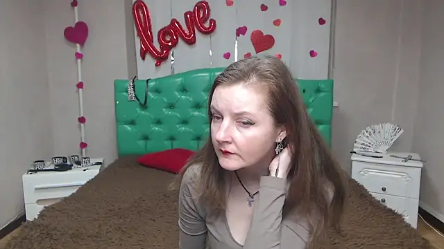 Snapshot of MeganPirs chatting on 03/06/26, 06:04 MeganPirs online show from 03/06/26, 06:04