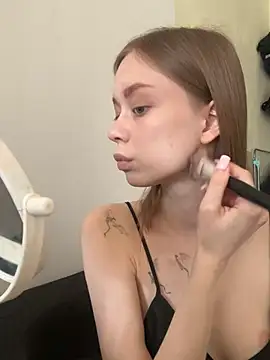 Snapshot of CarolinaMaison chatting on 03/20/26, 07:57 CarolinaMaison online show from 03/20/26, 07:57