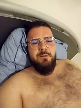 Snapshot of Enzo9911 chatting on 04/01/26, 05:21 Enzo9911 online show from 04/01/26, 05:21