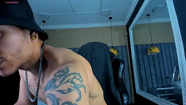 DanteLuxx online show from 06/15/26, 04:58