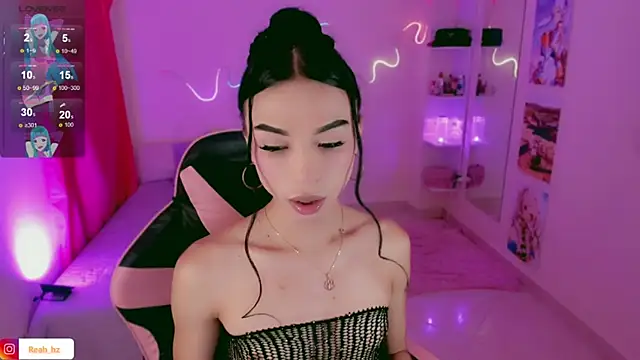 IamAndrea01 online show from 05/10/26, 08:25