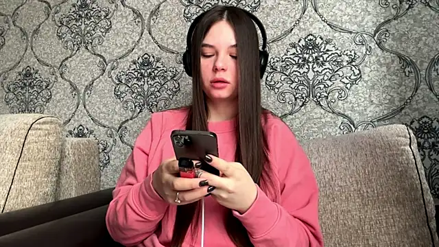 AkikoAnkrom online show from 03/20/26, 07:13