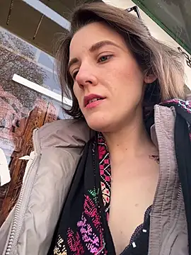 Kamorana online show from 03/11/26, 10:21