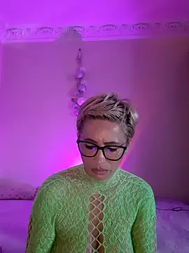 LunaBlaise online show from 06/08/26, 06:25
