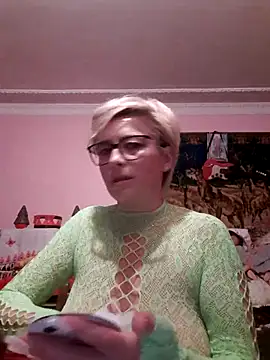 LunaBlaise online show from 06/18/26, 05:50