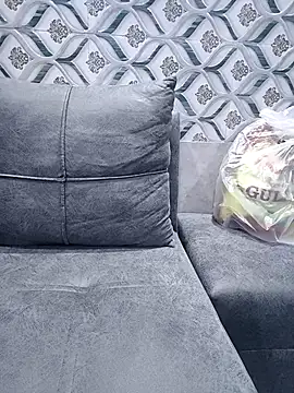 Snapshot of mishti_sharma20 chatting on 03/06/26, 06:15 mishti sharma20 online show from 03/06/26, 06:15