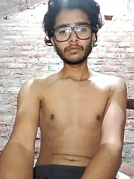 Snapshot of CoralN chatting on 03/06/26, 01:57 CoralN online show from 03/06/26, 01:57