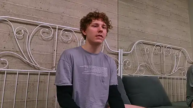 Snapshot of Mickey_Hawk chatting on 03/08/26, 08:34 Mickey Hawk online show from 03/08/26, 08:34