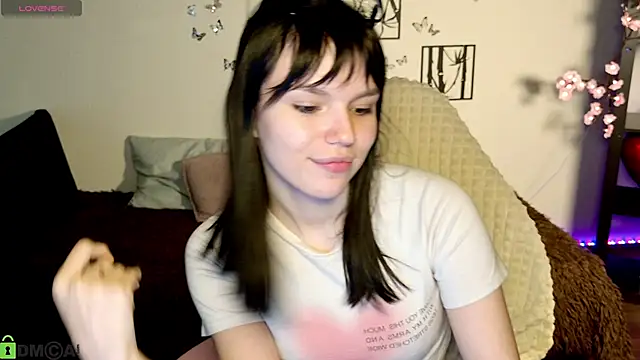 Snapshot of JanetCensley chatting on 05/18/26, 09:37 JanetCensley online show from 05/18/26, 09:37