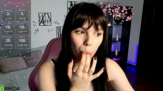Snapshot of JanetCensley chatting on 06/09/26, 10:38 JanetCensley online show from 06/09/26, 10:38