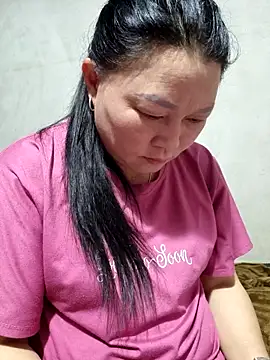 Snapshot of phay79 chatting on 03/04/26, 12:38 phay79 online show from 03/04/26, 12:38