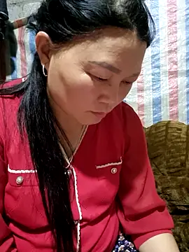 Snapshot of phay79 chatting on 03/25/26, 02:01 phay79 online show from 03/25/26, 02:01