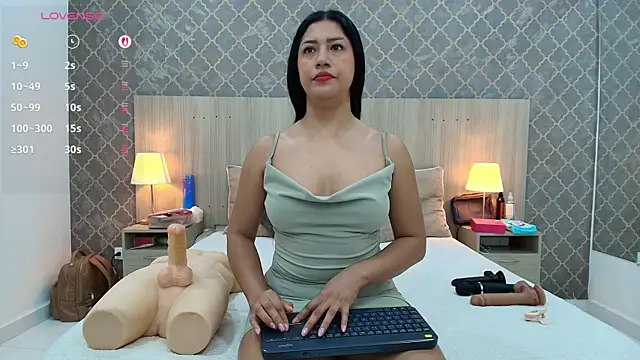 martina ayala online show from 07/31/26, 11:20