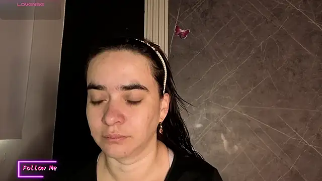 Snapshot of _VALERIAGOMEZ chatting on 06/19/26, 12:31 VALERIAGOMEZ online show from 06/19/26, 12:31