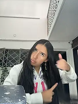 Snapshot of LilyRossi_ chatting on 07/04/26, 12:55 LilyRossi online show from 07/04/26, 12:55