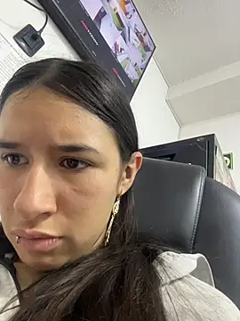 Snapshot of LilyRossi_ chatting on 07/15/26, 12:54 LilyRossi online show from 07/15/26, 12:54