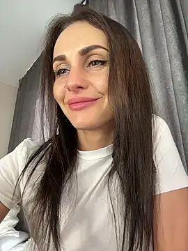 Snapshot of Flexira chatting on 04/03/26, 06:11 Flexira online show from 04/03/26, 06:11