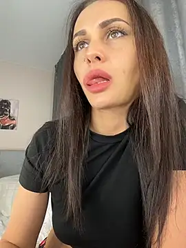Snapshot of Flexira chatting on 04/04/26, 05:38 Flexira online show from 04/04/26, 05:38
