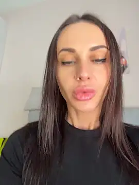 Snapshot of Flexira chatting on 06/06/26, 06:40 Flexira online show from 06/06/26, 06:40